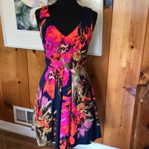 !STUNNING! TRINA TURK FLORAL DRESS
